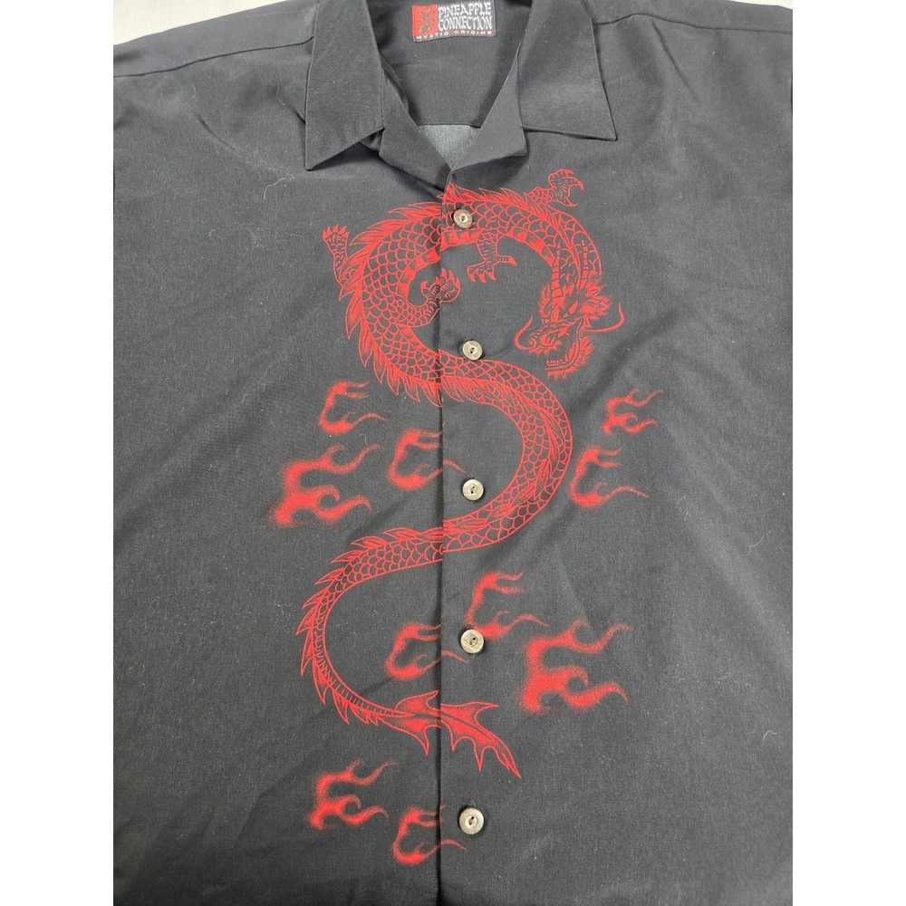 Pineapple Connection Shirt Mens Medium Black Dragon Flame Short Sleeve Button Up